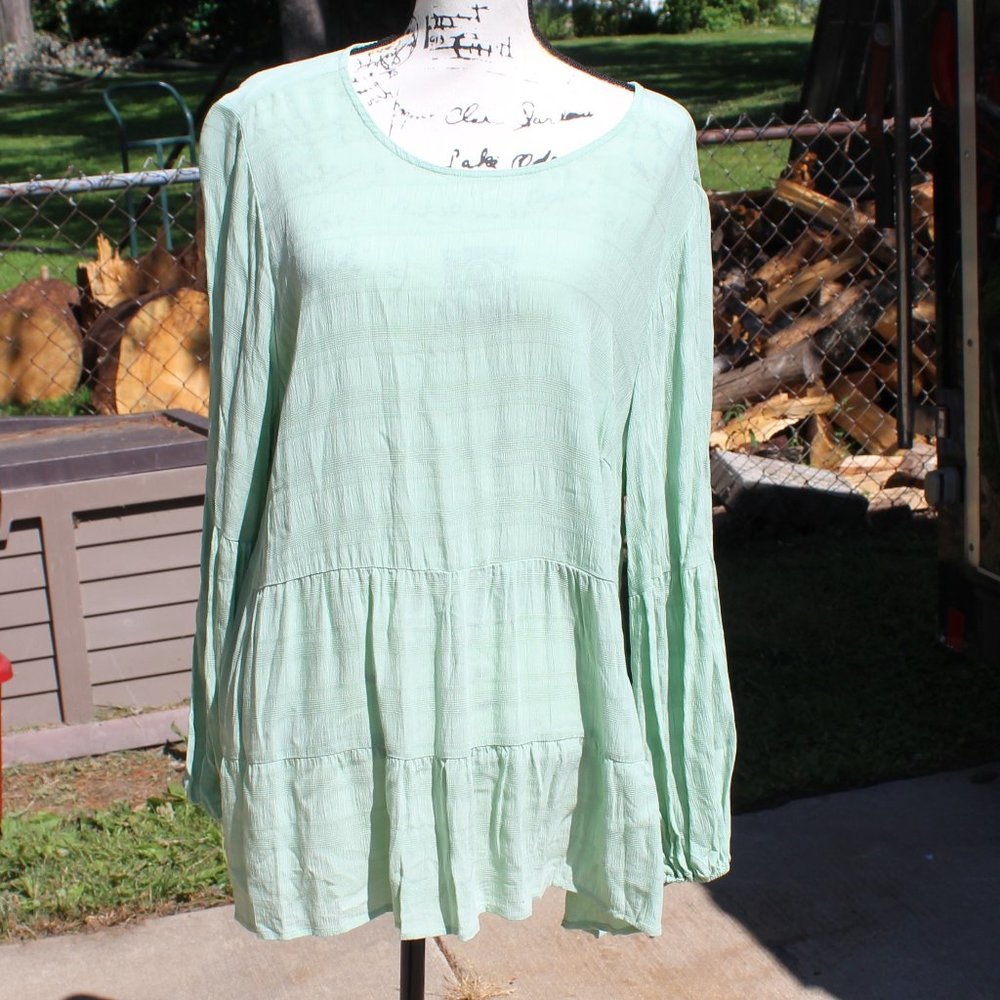 Ava James Woven Tiered Top Light Green 1X